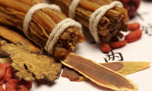 中药八角乌-八角乌鸡的功效与作用网 - 八角乌鸡的功效与作用禁忌,八角乌能治什么病
